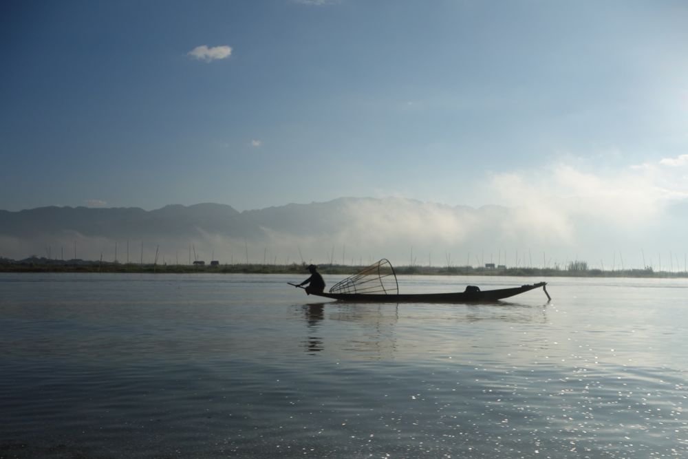 pêcheur dans brume